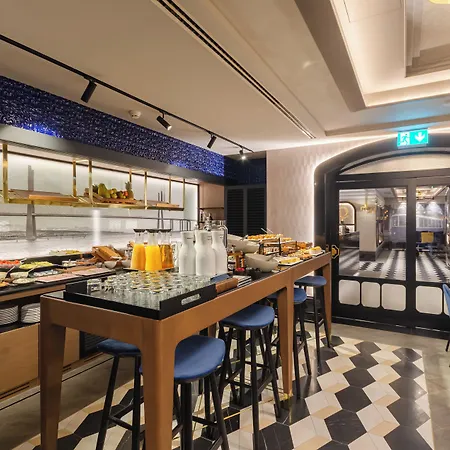 Eurostars Baixa ホテル