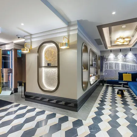 Отель Eurostars Baixa 4*